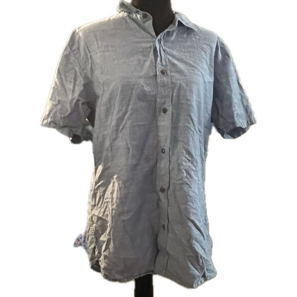 Levi’s women’s size large denim button up short sleeve shirt - Picture 1 of 5
